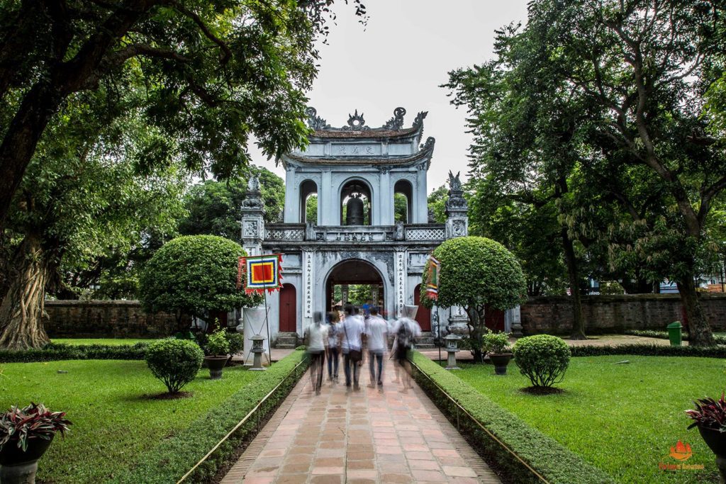 Intérieur du temple de la littérature, Hanoi, Vietnam