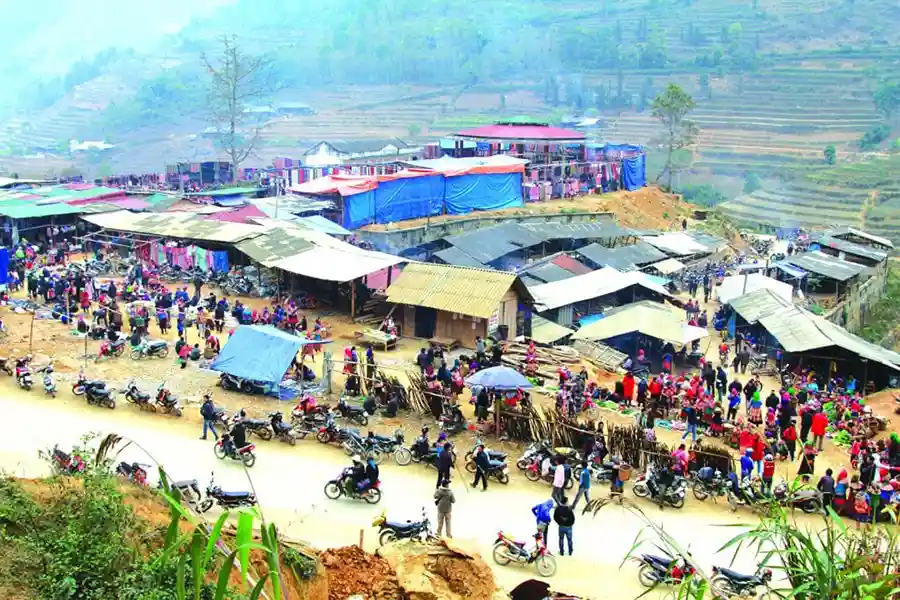 Marché de Can Cau, Lao Cai
