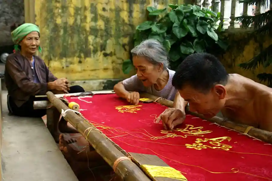 Quat Dong village