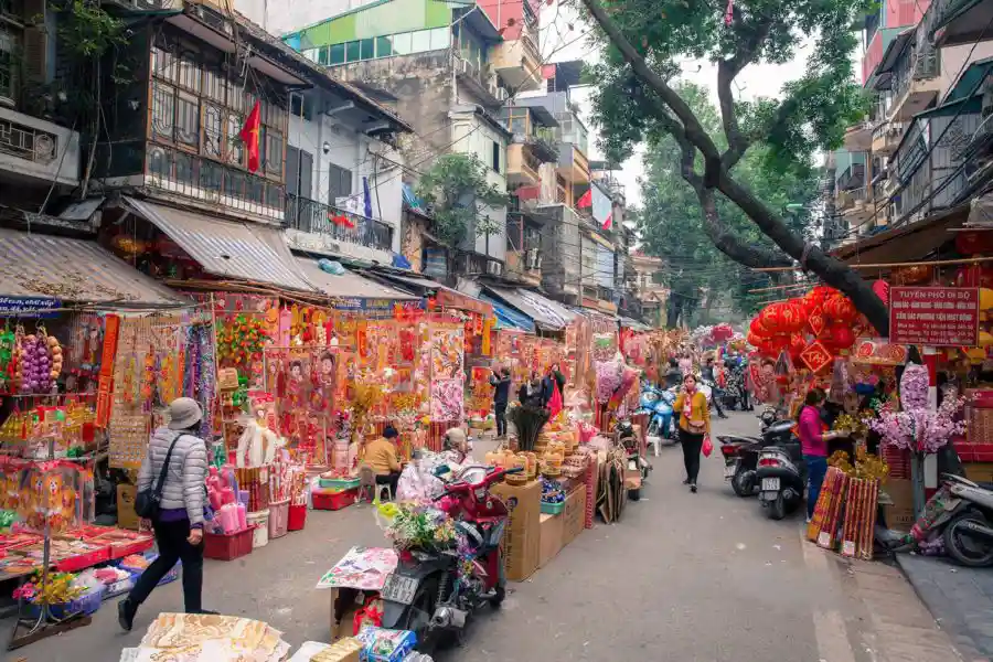 Rue Hang Ma à Hanoi pendant le nouvel an lunaire