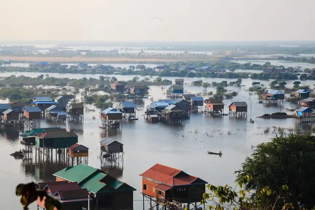 Lac Tonle Sap au Cambodge vu du ciel